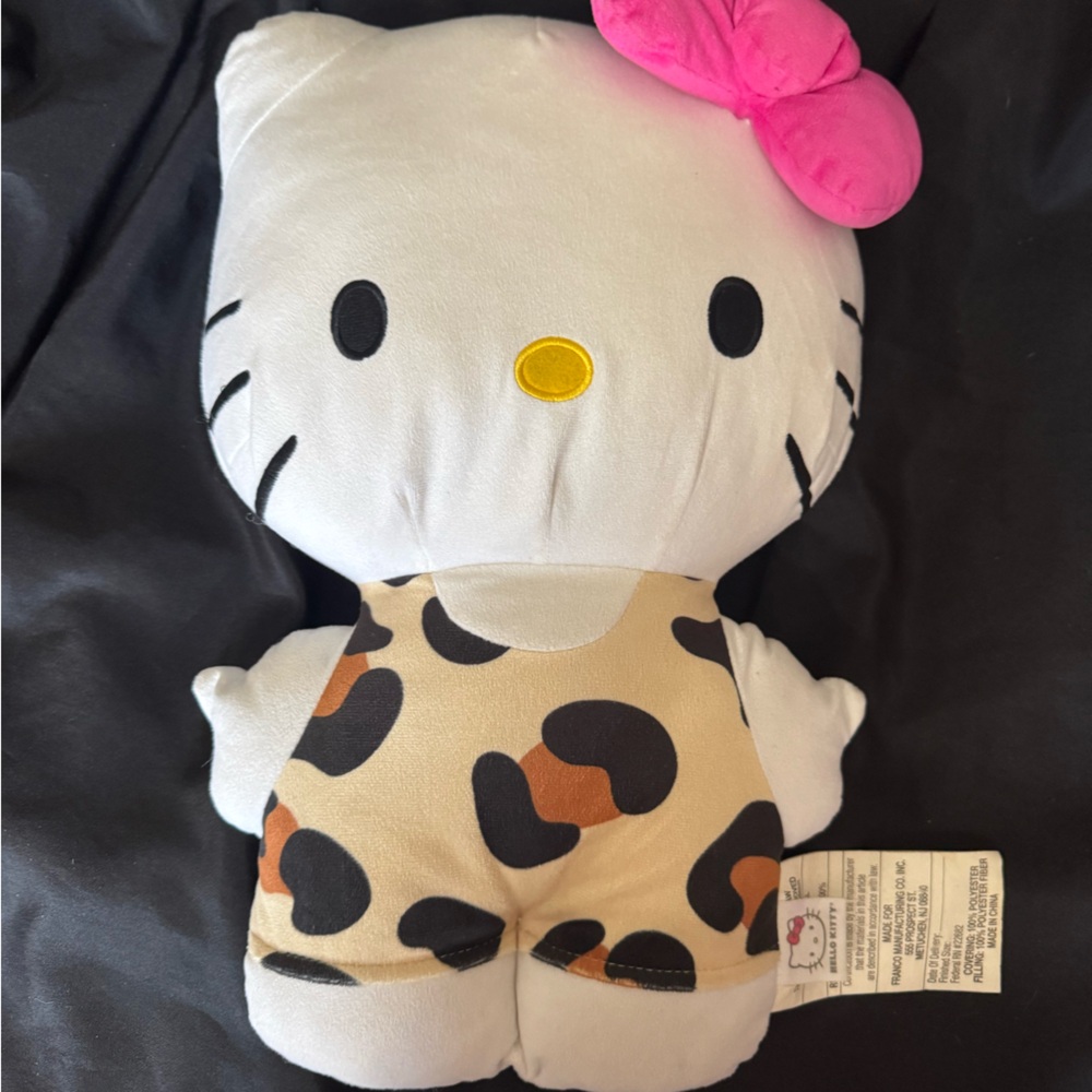 Hello Kitty Tag with Pink Bow leopard dress 18 inches